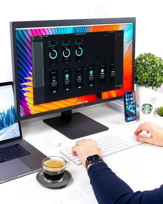 台式电脑显示器图片