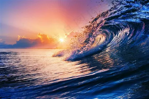 浩瀚海面上卷起的大浪摄影高清图片 浩瀚海面上卷起的大浪摄影高清图片