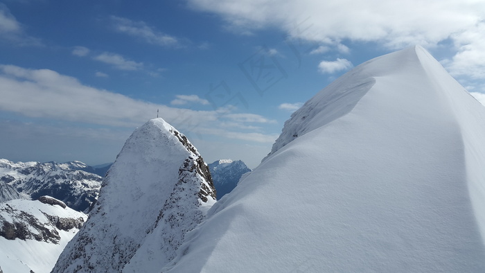 阿尔高雪域高山图片