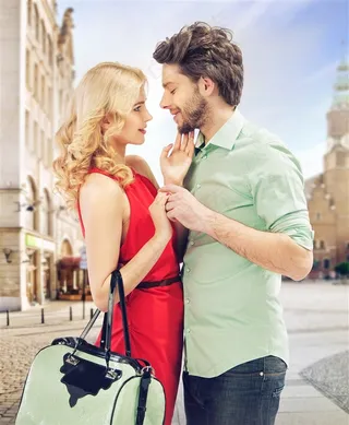 外国街拍情侣图片