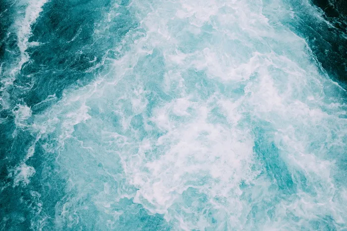 高清水花波浪背景