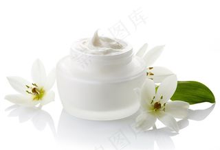 冬季保湿面霜图片