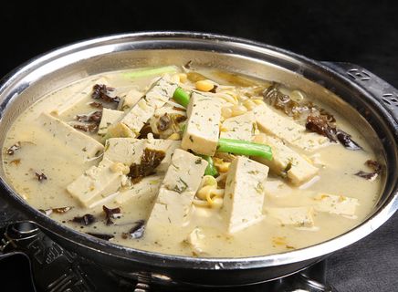 酸菜煨菜豆腐 26