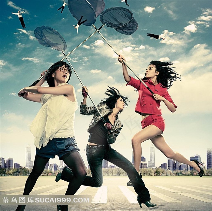 女人用网兜抓小人电影女人不坏海报