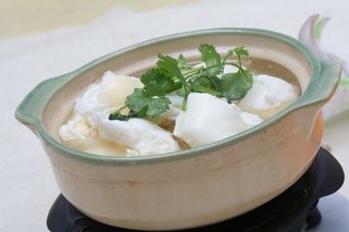 砂锅荷包蛋 12元