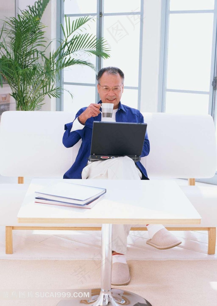 老人的现代科技生活