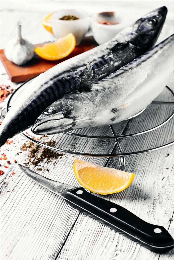鱼和柠檬高清图片