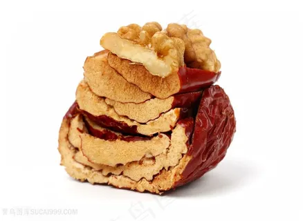 高清美味枣夹核桃小吃特写 高清美味枣夹核桃小吃特写