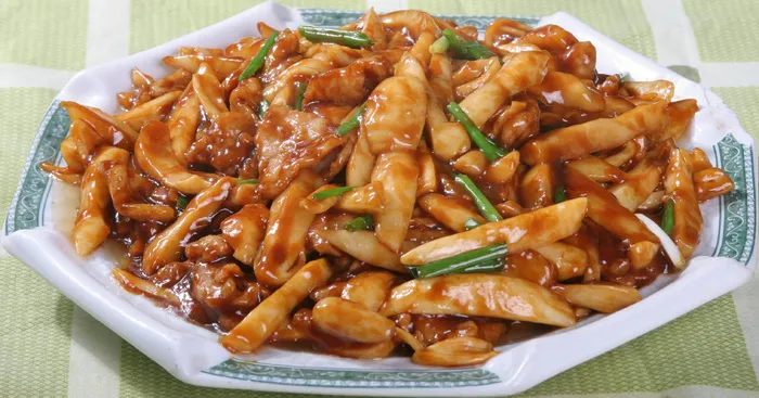 鸡腿菇爆羊肉