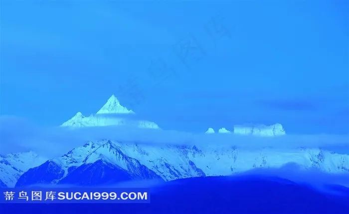 云南梅里雪山美景素材