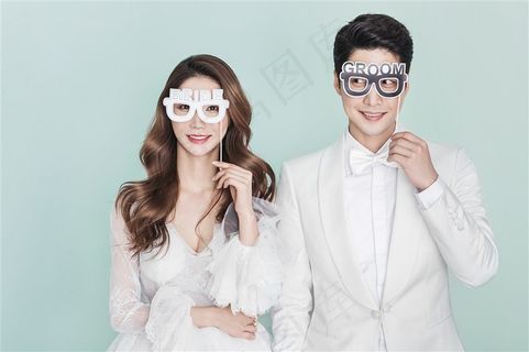 戴面具的情侣图片