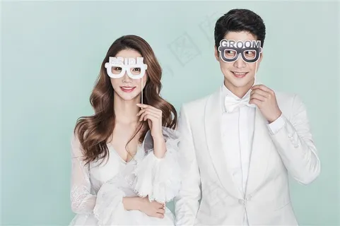 戴面具的情侣图片