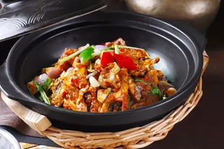 砂锅石锅美食煲类特色菜鲍菇鱼头煲