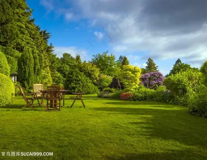 园林里的桌椅景色高清图片