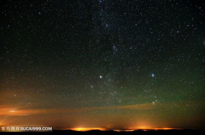 夕阳过后的黑夜星空图片