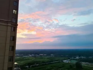 远景七彩云色风景图