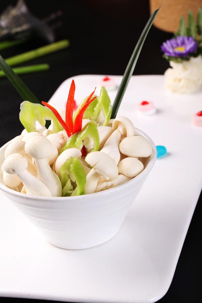 青椒白玉菇
