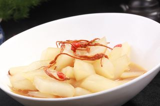 虫草花煨萝卜 (1)