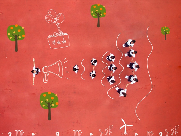 航拍毕业季纪念手绘创意PSD模板-47款