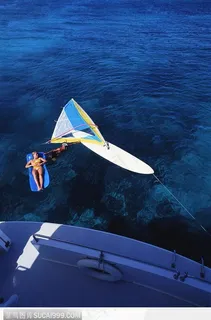 海面上漂流 海面上漂流