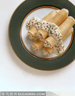 西餐特色食品鸡蛋卷沙拉