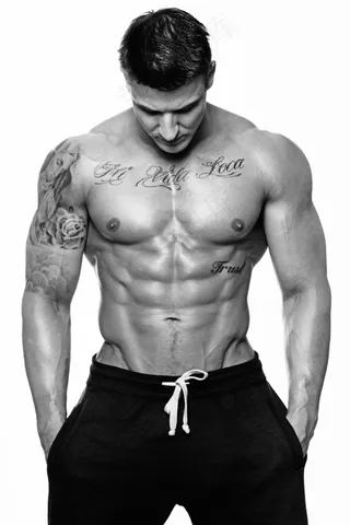 肌肉帅哥图片下载