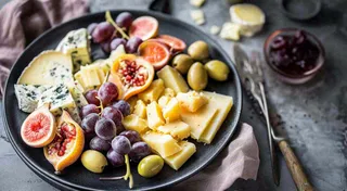 沙拉西餐美食水果鸡蛋牛肉餐具摄影