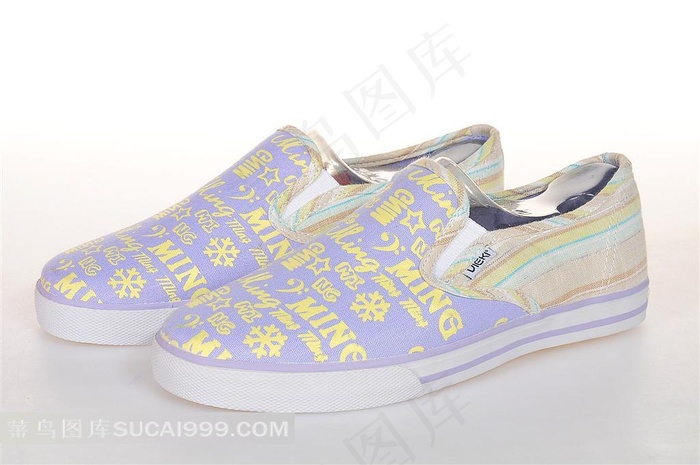 高清帆布鞋图片