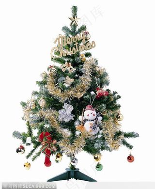 挂满娃娃的圣诞树