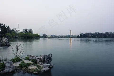 玄武湖黄昏水景图片 玄武湖黄昏水景图片