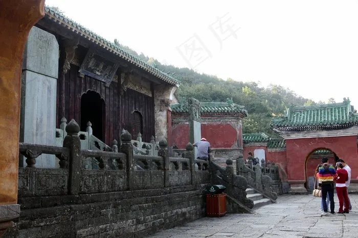院落内的古建筑