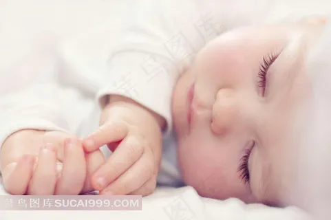 正在熟睡中的宝宝高清摄影图片 正在熟睡中的宝宝高清摄影图片
