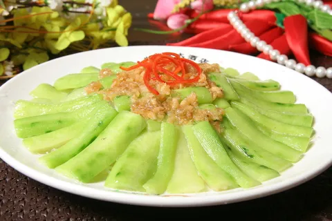 蒜茸蒸丝瓜