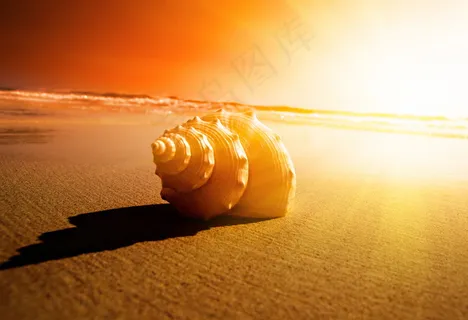 黄昏海边非主流图片