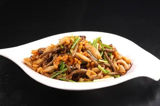 茶树菇炒鸡柳