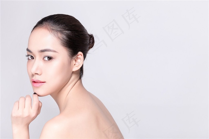 美容盘发美女侧面写真