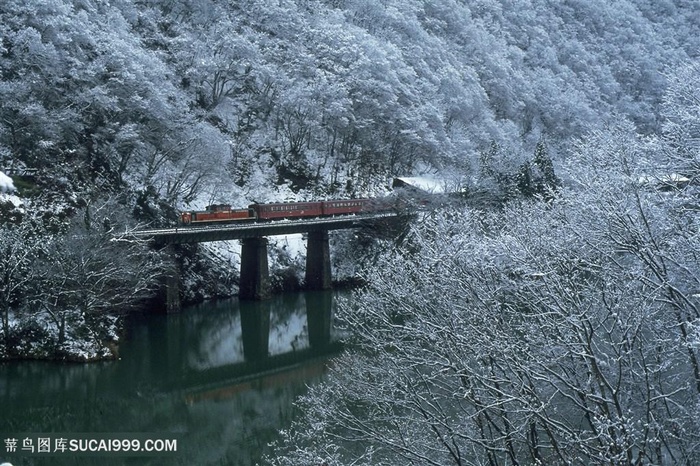 湖畔冬季美景壁纸