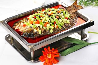 美食香辣烤鱼