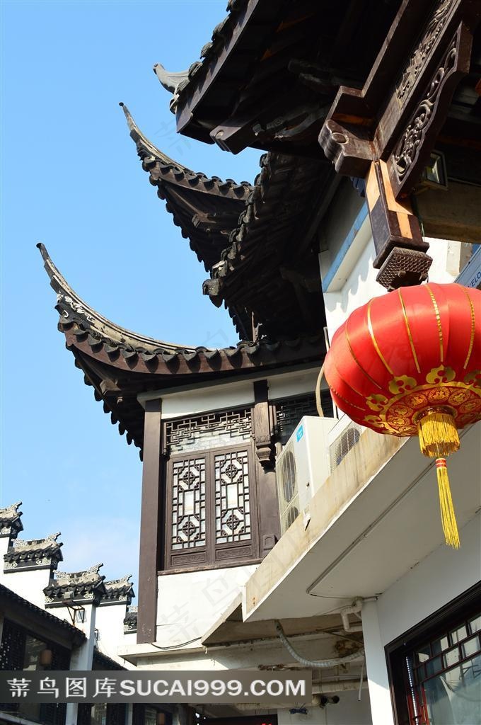 挂红灯笼的美丽古建筑