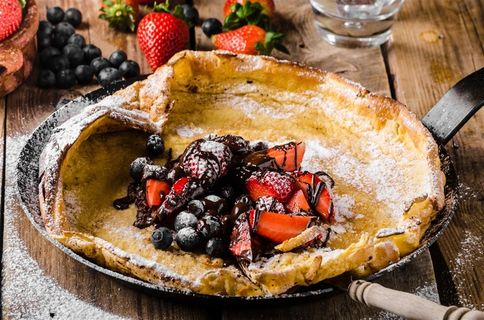 好吃的饼和草莓