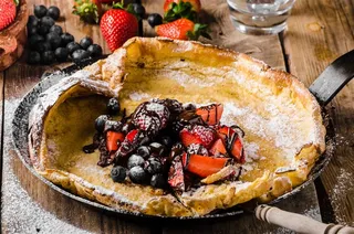 好吃的饼和草莓