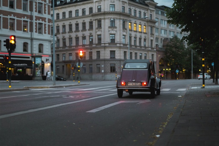 道路上的红绿灯素材图