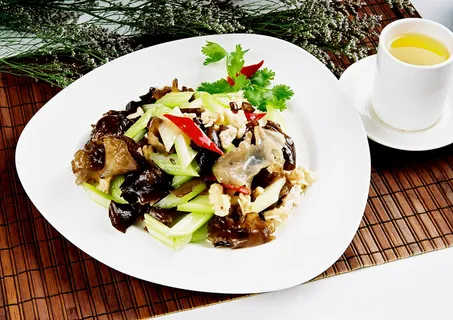 0711a-356西芹木耳炒桃仁