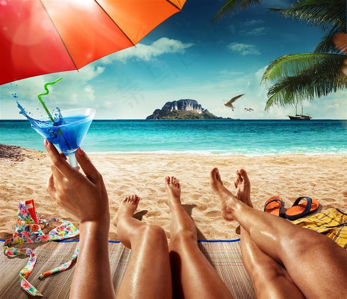 美丽的沙滩海滩躺椅大图