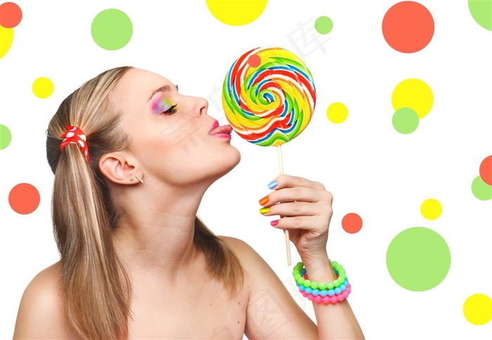 美女舌头舔棒棒糖