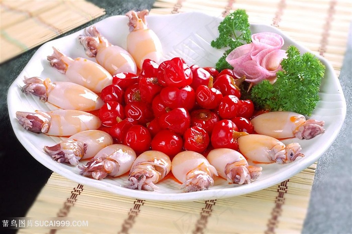 红运墨鱼仔中华美食摄影图