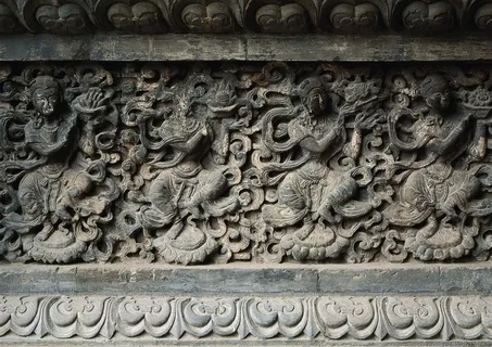 浮雕石刻蓝天白云 图片素材