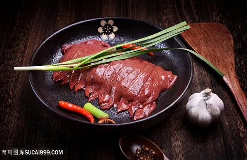 猪肝猪肉大蒜蒜苗辣椒 猪肝猪肉大蒜蒜苗辣椒