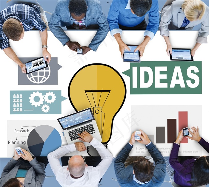 俯瞰正在开会的商务团队