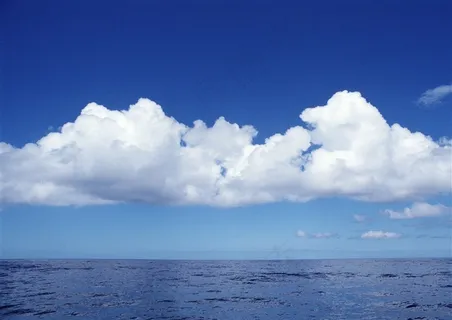 天空下美丽的风景概念摄影图片 天空下美丽的风景概念摄影图片